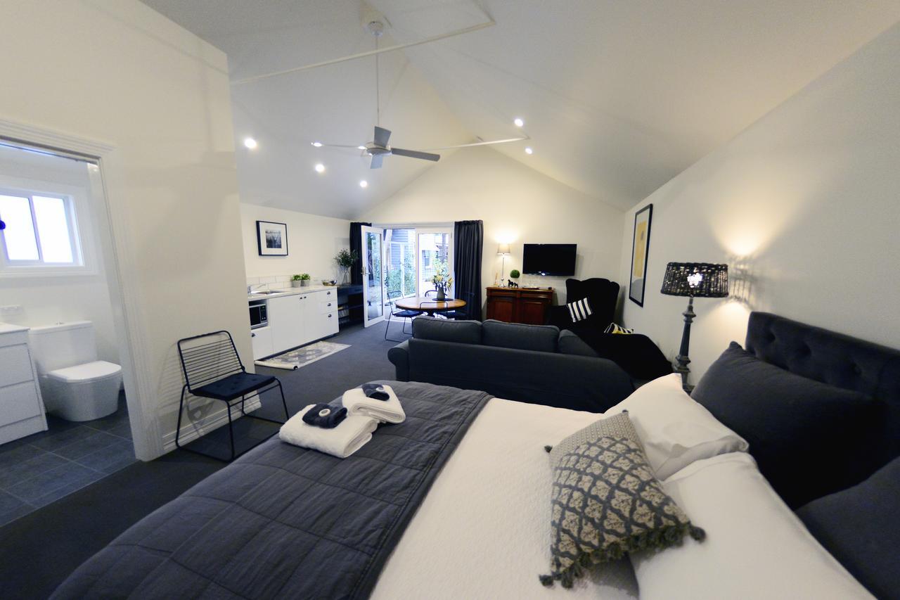 베날라 Clement House B&B 외부 사진